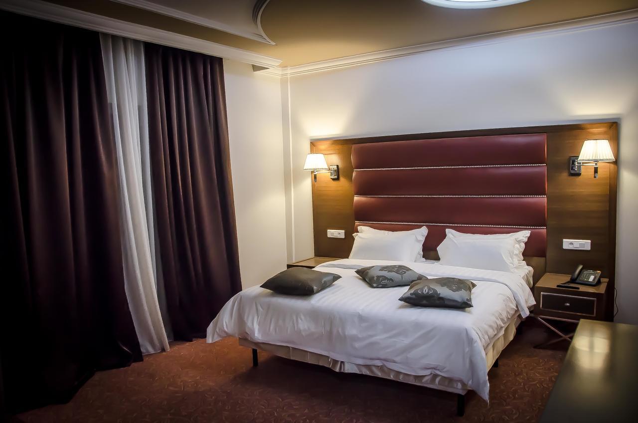 Hotel El Bey Constantine Exteriör bild