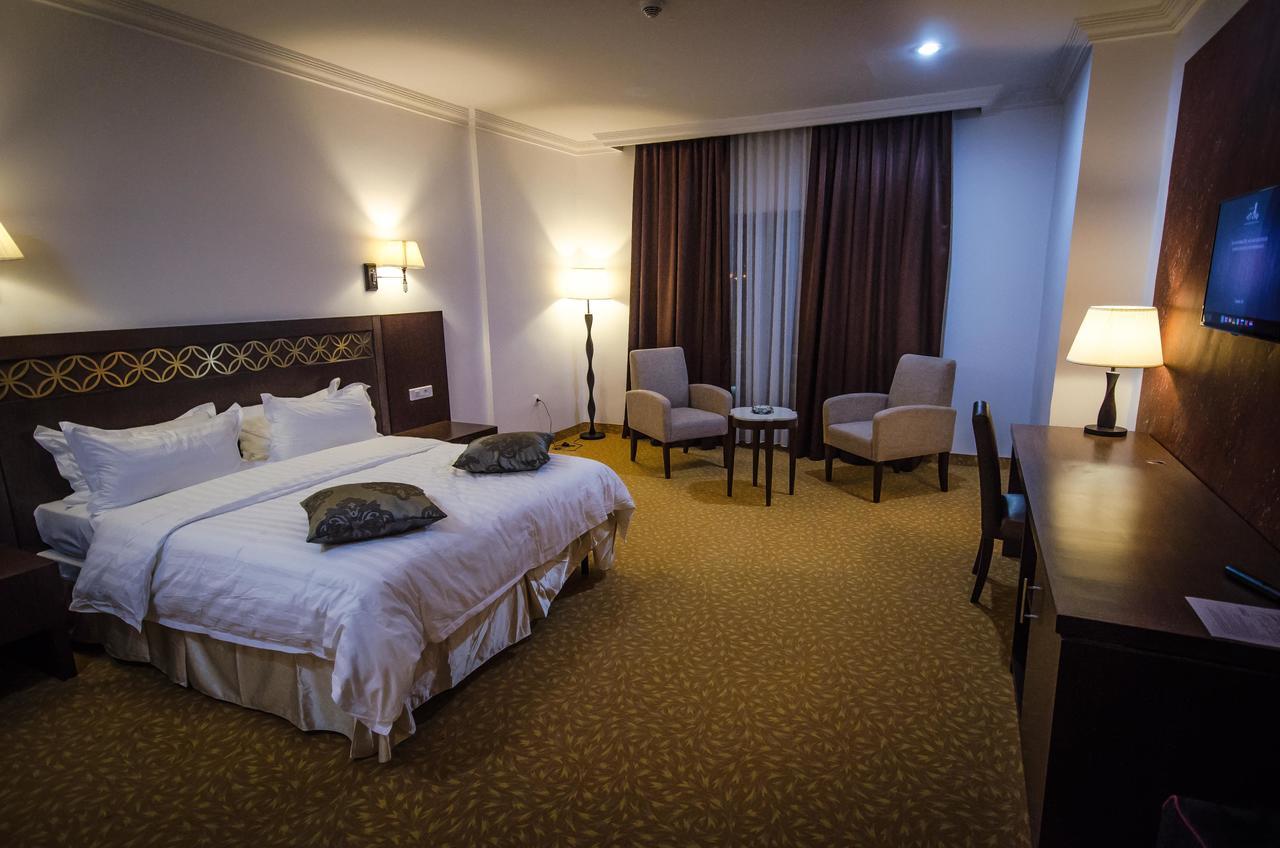 Hotel El Bey Constantine Exteriör bild